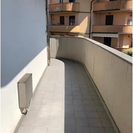 3 Minutes From Station Apartamento