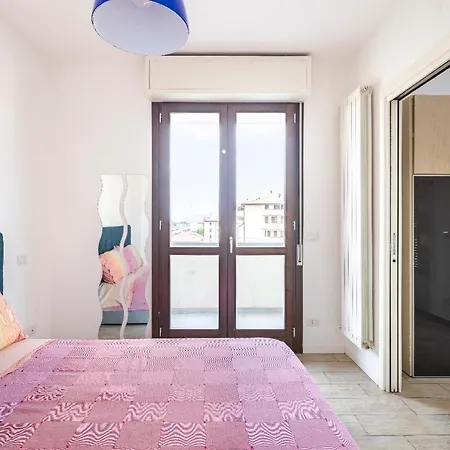 3 Minutes From Station Apartamento Arezzo
